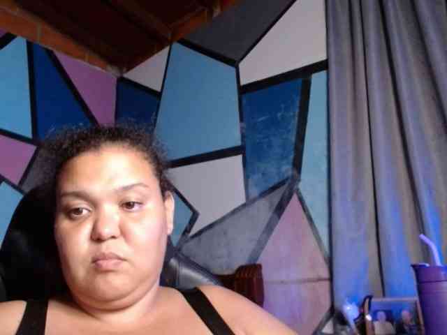 beautifulchubbyqueen webcam