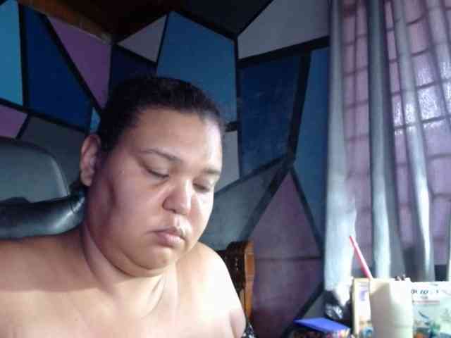 beautifulchubbyqueen webcam