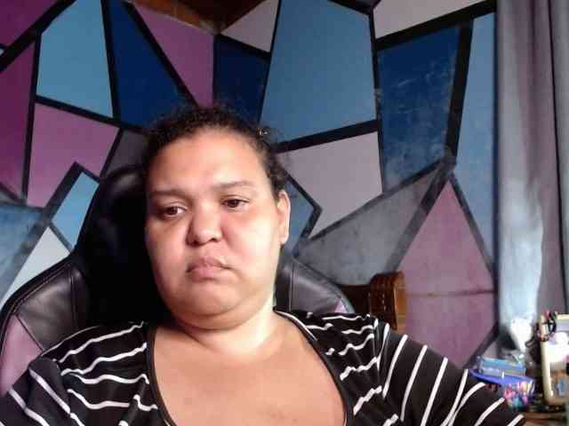 beautifulchubbyqueen webcam