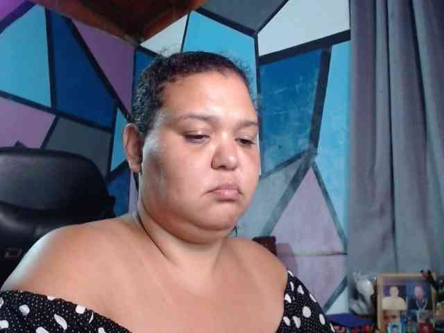 beautifulchubbyqueen webcam