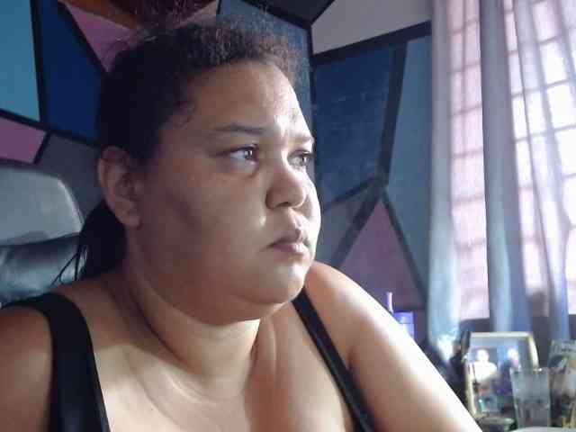 beautifulchubbyqueen webcam