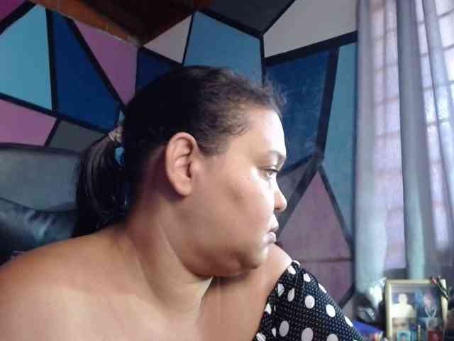 beautifulchubbyqueen webcam