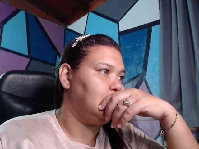 beautifulchubbyqueen webcam