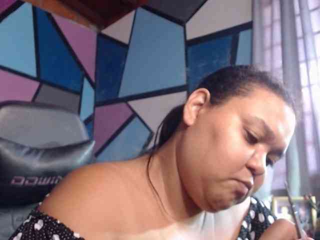 beautifulchubbyqueen webcam