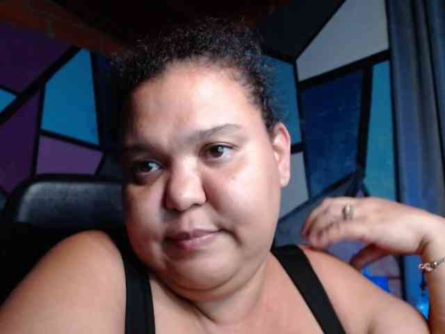 beautifulchubbyqueen webcam