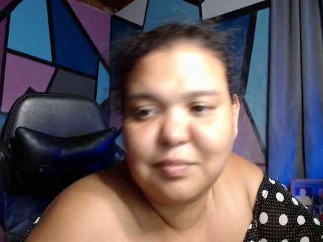 beautifulchubbyqueen webcam