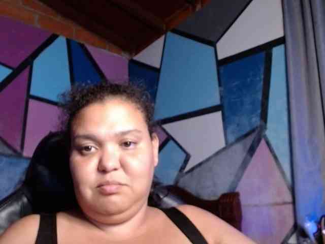 beautifulchubbyqueen webcam