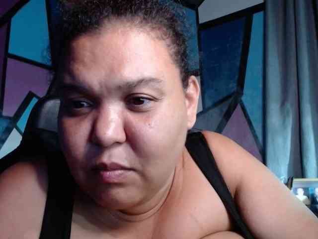 beautifulchubbyqueen webcam