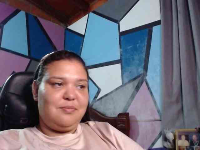 beautifulchubbyqueen webcam