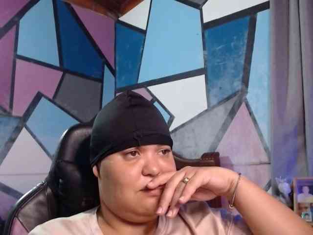 beautifulchubbyqueen webcam