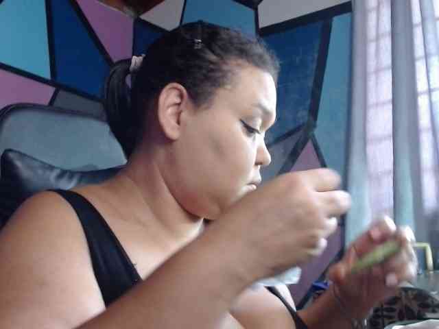 beautifulchubbyqueen webcam