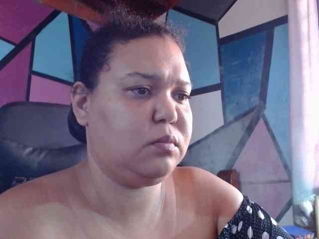 beautifulchubbyqueen webcam