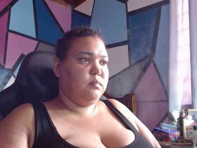 beautifulchubbyqueen webcam