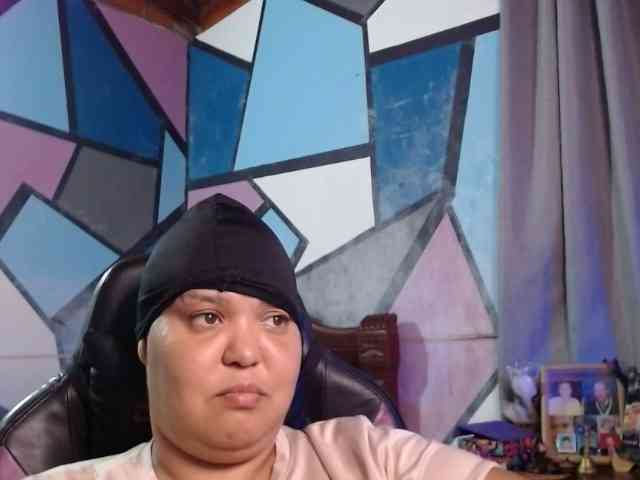 beautifulchubbyqueen webcam