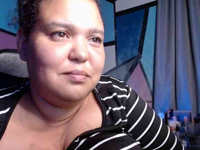 beautifulchubbyqueen webcam