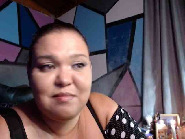 beautifulchubbyqueen webcam