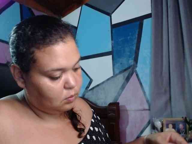 beautifulchubbyqueen webcam