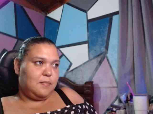 beautifulchubbyqueen webcam