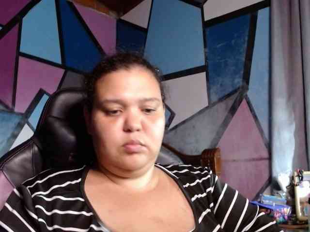 beautifulchubbyqueen webcam