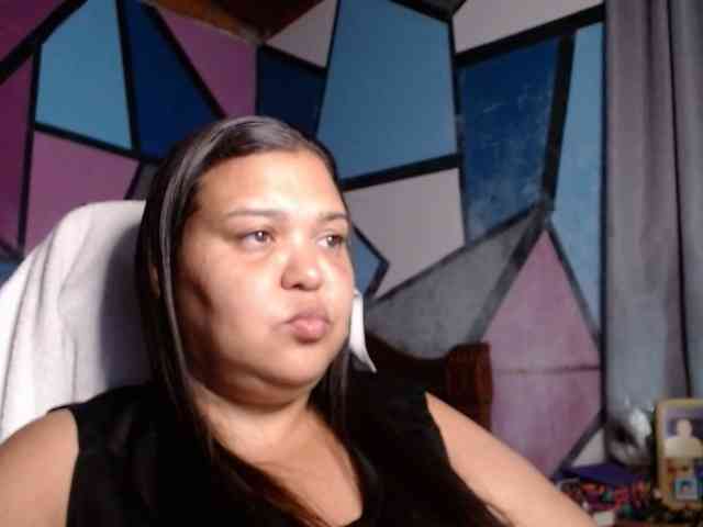 beautifulchubbyqueen webcam