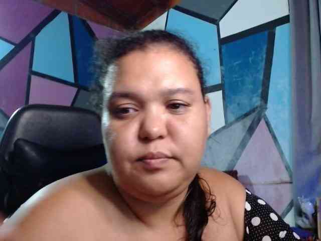 beautifulchubbyqueen webcam
