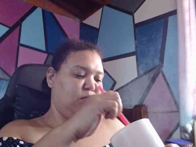 beautifulchubbyqueen webcam