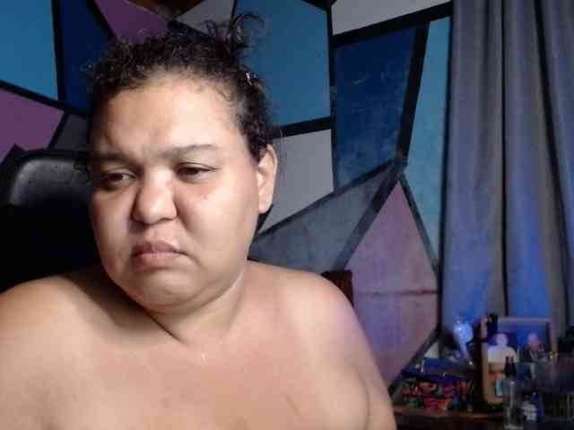 beautifulchubbyqueen webcam