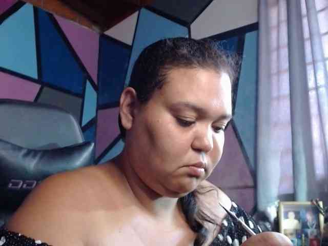 beautifulchubbyqueen webcam