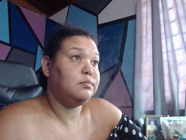 beautifulchubbyqueen webcam