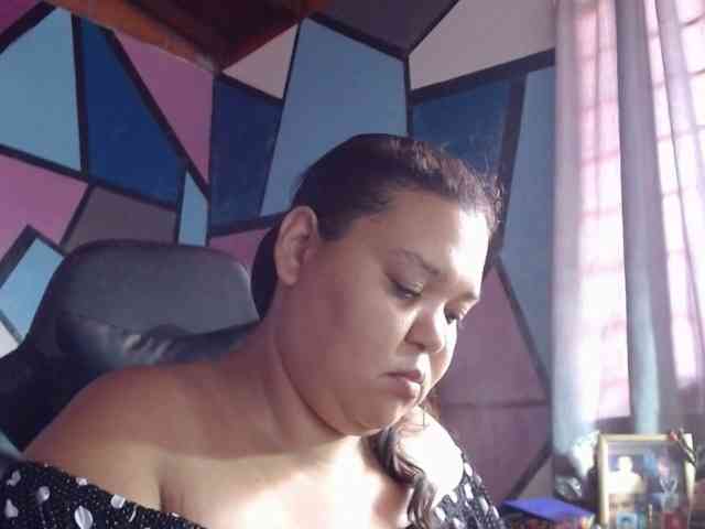 beautifulchubbyqueen webcam