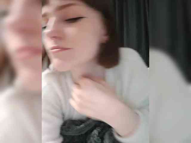 Moonlitmiragea webcam