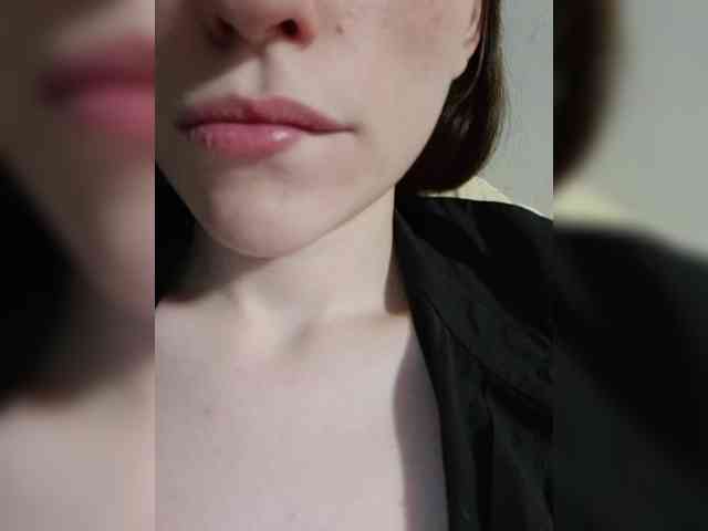 Moonlitmiragea webcam