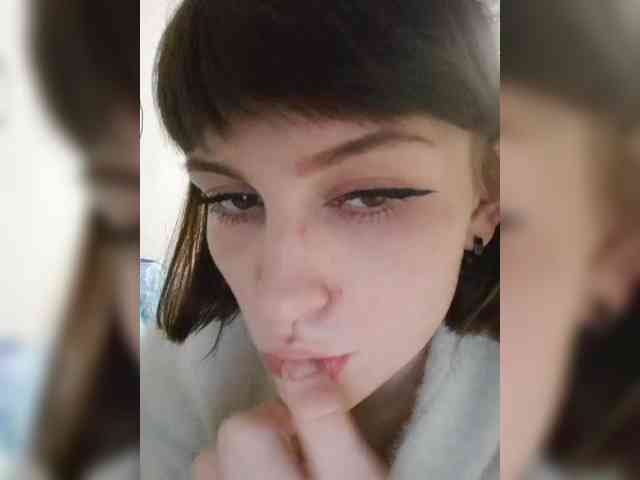 Moonlitmiragea webcam