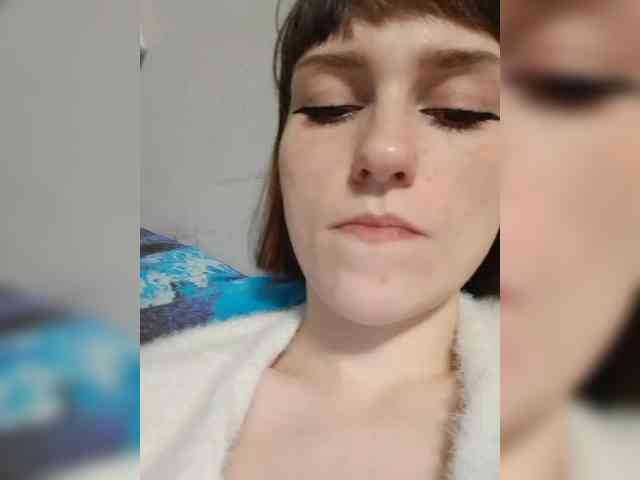 Moonlitmiragea webcam