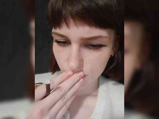 Moonlitmiragea webcam