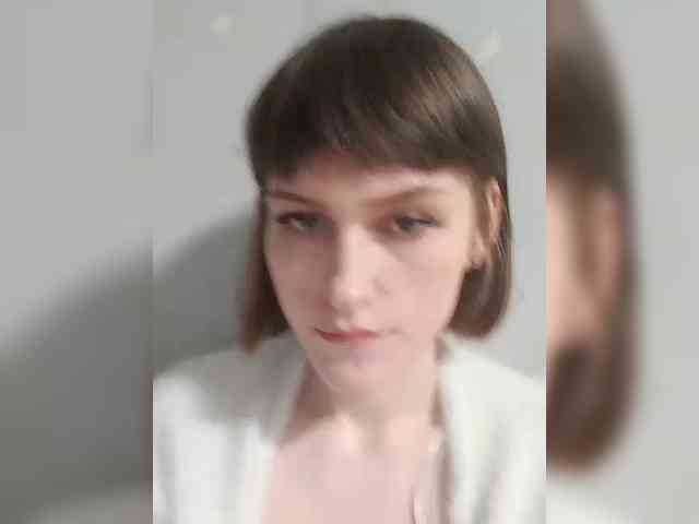 Moonlitmiragea webcam