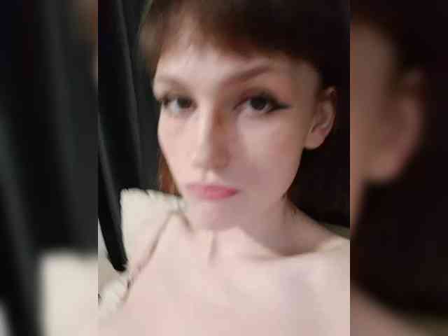 Moonlitmiragea webcam