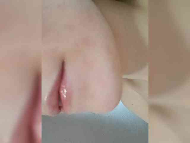 Moonlitmiragea webcam