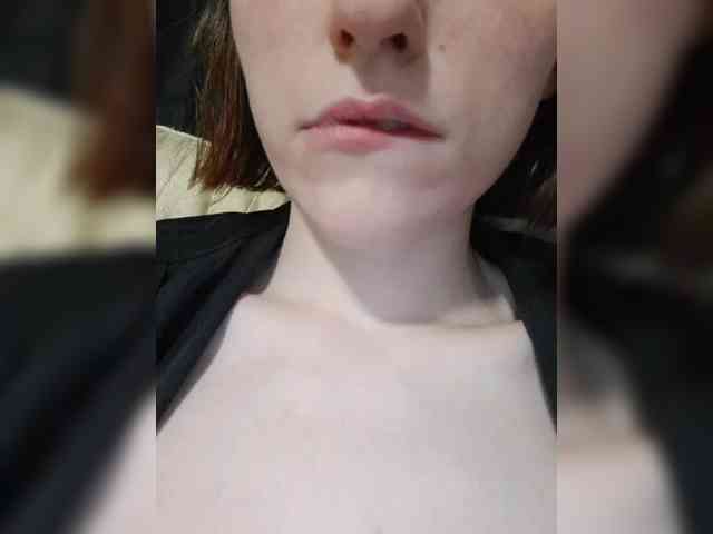 Moonlitmiragea webcam