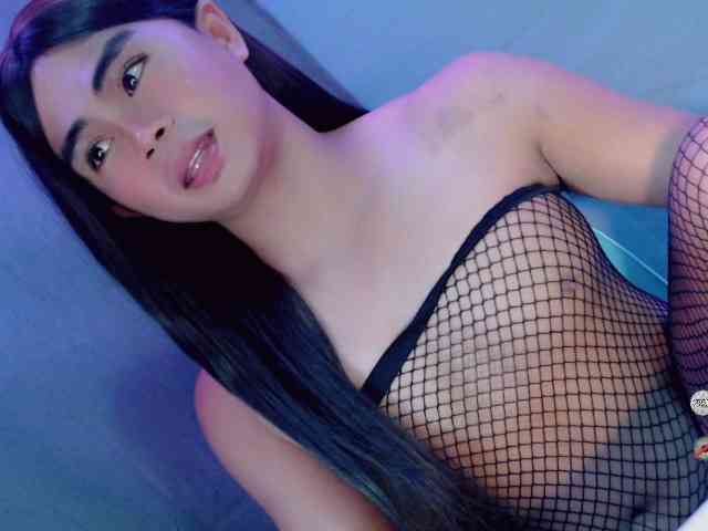 selena_fuckdoll