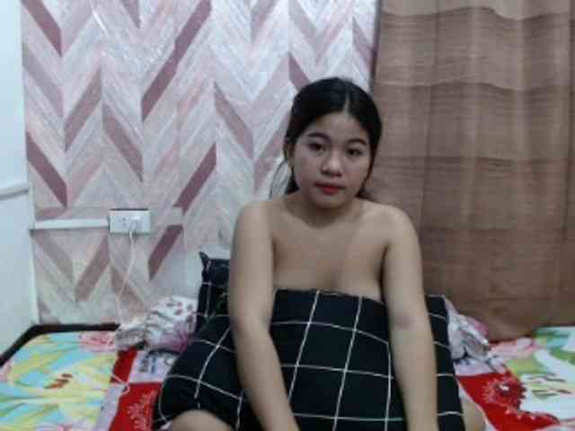 Kira-Rosse201 webcam