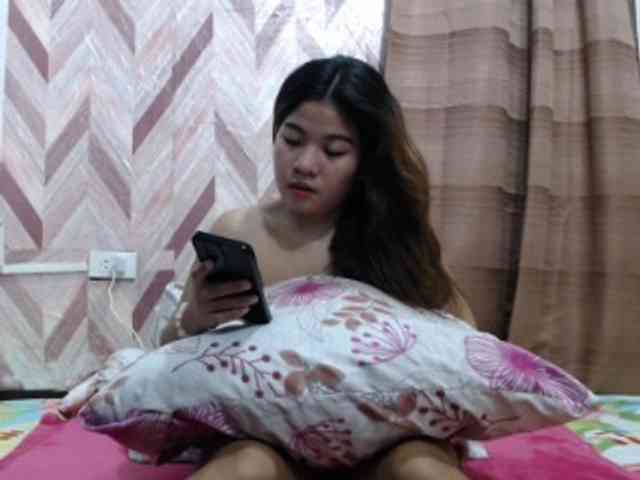 Kira-Rosse201 webcam