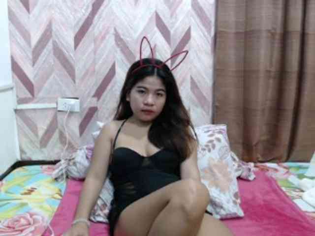 Kira-Rosse201 webcam