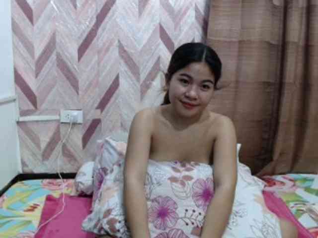 Kira-Rosse201 webcam