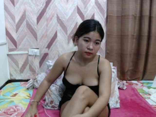 Kira-Rosse201 webcam