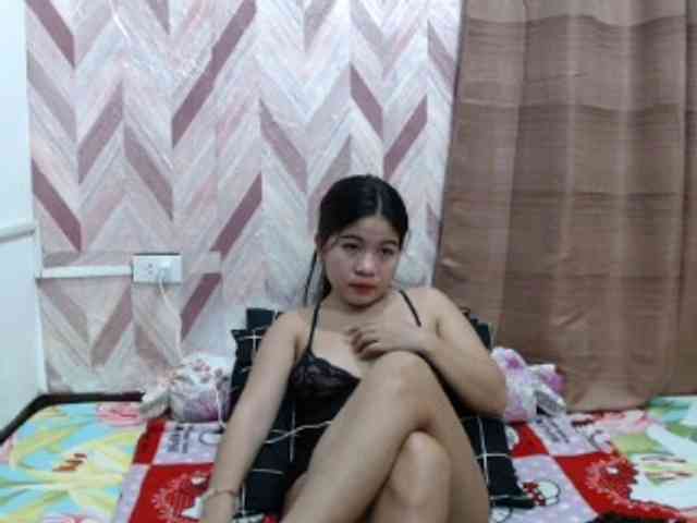 Kira-Rosse201 webcam