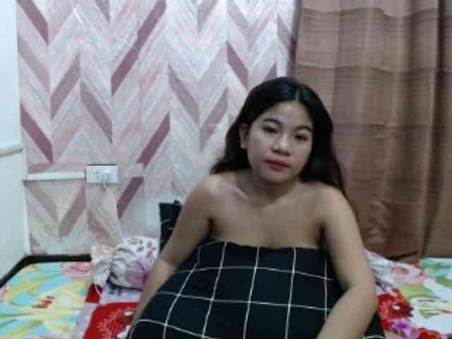 Kira-Rosse201 webcam