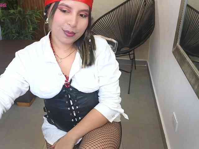 Sharlotte-Milk webcam