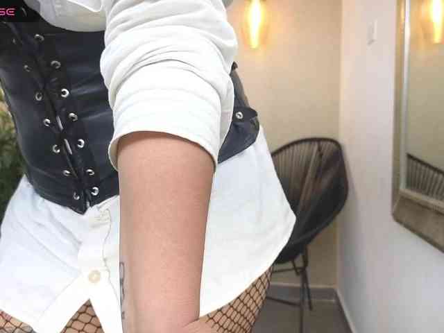 Sharlotte-Milk webcam