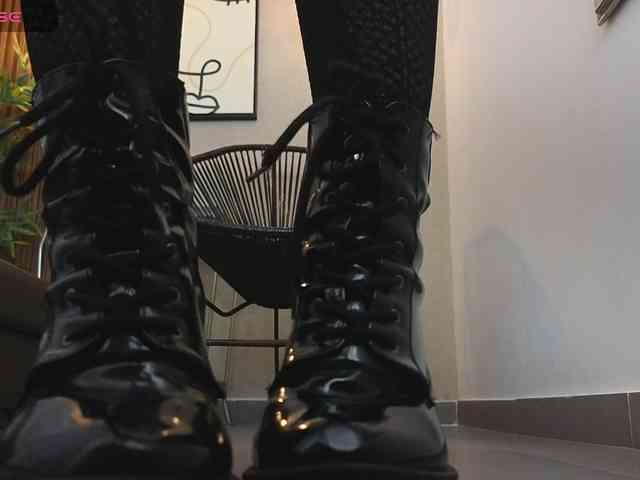 Sharlotte-Milk webcam